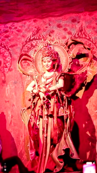 敦煌の文化遺産を体感　没入型ショーAncient Sound of Dunhuang video poster