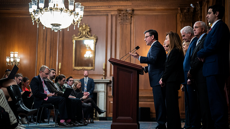 なぜ米政府史上最長のシャットダウンはここまで長引いたのか