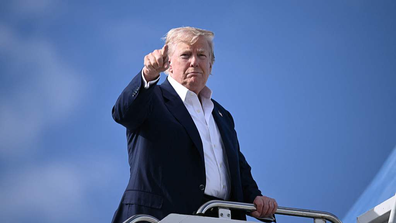 トランプ米大統領、ロシアに10日間の最後通告　応じねば関税発動へ