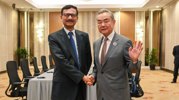 中国とバングラデシュ、国交樹立50周年へ　王毅外相「信頼できる友人・隣人・パートナー」