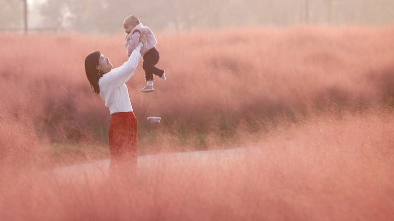 中国本土で広がる屋外の母の日　家族が「思い出」を贈る日