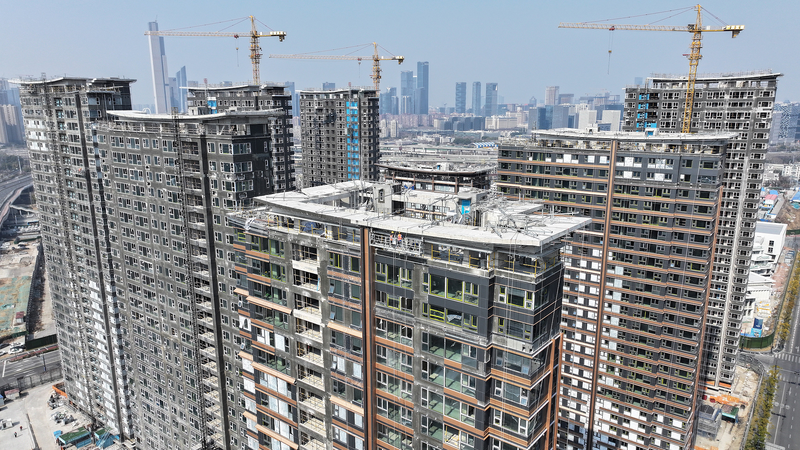 中国政府が示すリスク解消戦略　不動産・地方債・金融の安定はどこまで進むか