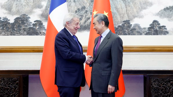 中国・チリ外相が北京で会談　包括的戦略的パートナーシップ強化へ