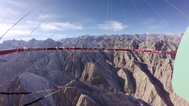 中国初のヘリ搭載電磁探査、高原鉄道建設に投入　インフラとテックの新展開 video poster