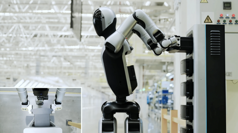 中国のヒト型ロボット、世界初の自律バッテリー交換で24時間稼働へ video poster