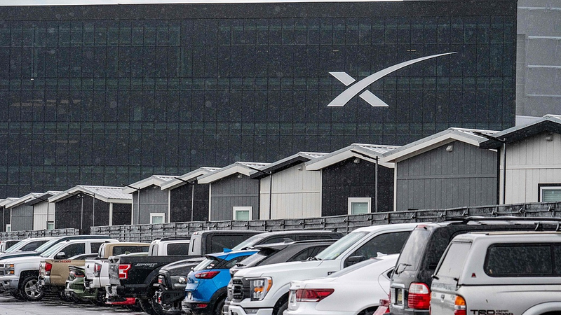 スペースXのロケットがテキサス試験中に爆発　人的被害はなし