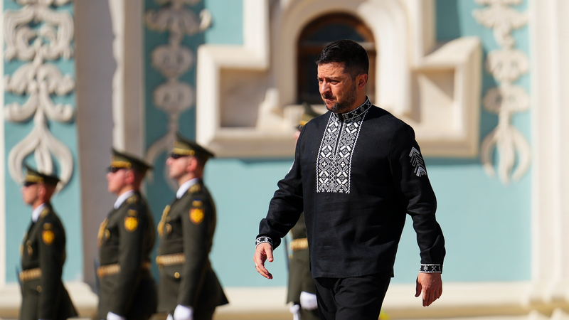 ウクライナ独立記念日に核施設攻撃の余波　続く戦闘と和平の行方