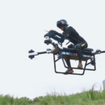 1560回の試験飛行で夢を形に：趙徳利氏のドローンバイク「筋斗雲」