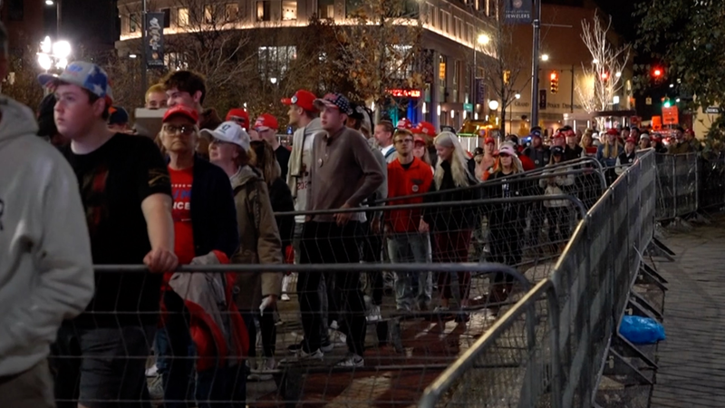 米国で選挙の日の投票開始　ニューハンプシャーとトランプ・ハリスの最後の訴え video poster