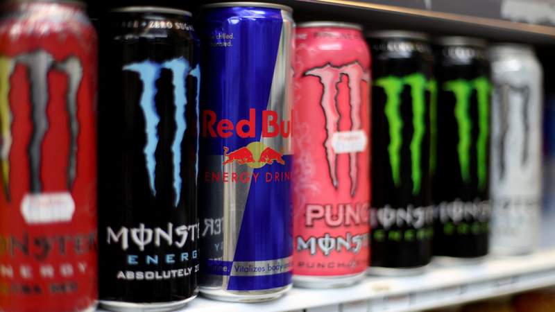 イングランド、16歳未満へのエナジードリンク販売禁止案　子どもの健康はどう守る？