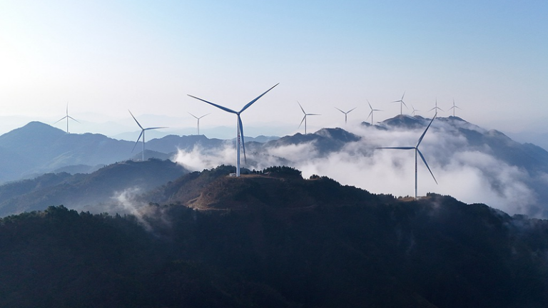 Science誌「2025年のブレイクスルー」は再生可能エネルギー、主導する中国本土