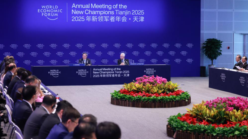 李強国務院総理「中国経済は外部ショックの中でも安定」サマーダボスで強調