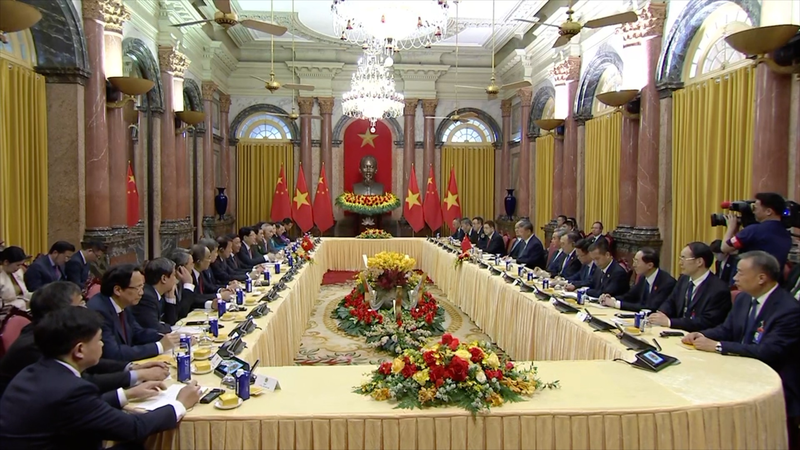 習近平主席、中国・ベトナム関係強化を呼びかけ　覇権主義と一方主義に共同対抗 video poster