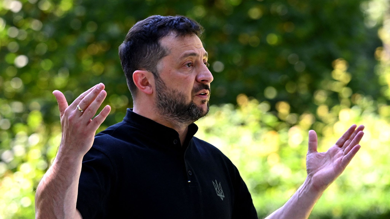 ゼレンスキー大統領、パリでウクライナ安全保障保証を協議へ