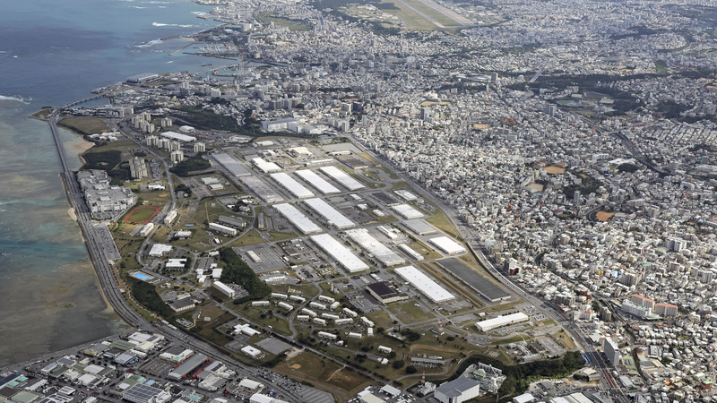 沖縄で在日米兵2人逮捕　相次ぐ暴行容疑と揺れる地域社会