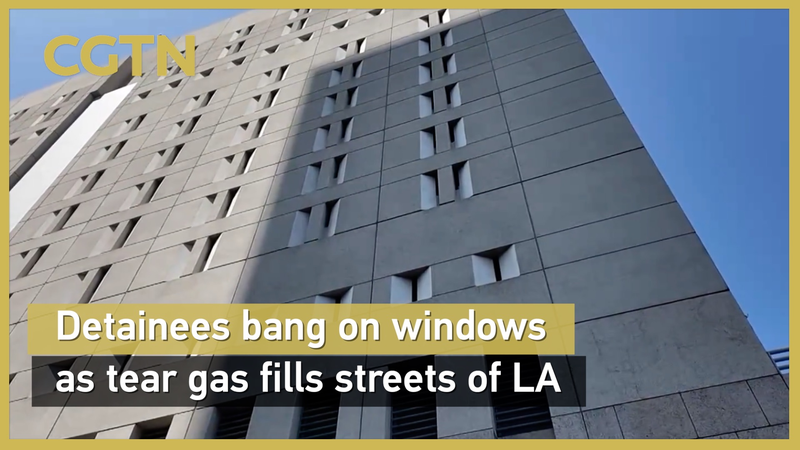 ロサンゼルスでデモ激化 China Media Group 記者が見た催涙ガスと拘束者の叫び video poster