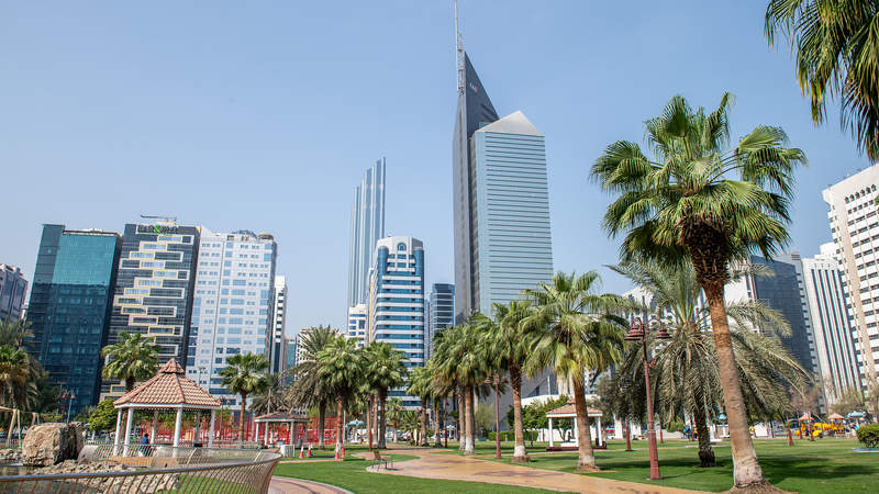 中東で進む人民元の国際化 UAEが開く新たな章