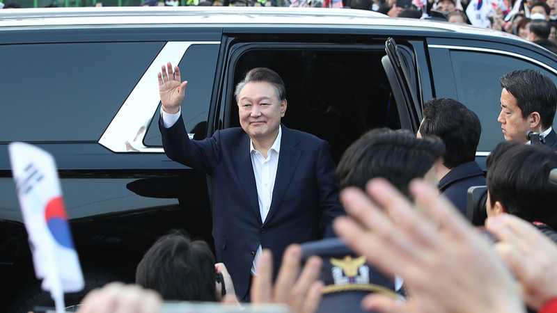 韓国検察、ユン大統領の内乱罪追及を継続 釈放後も起訴維持