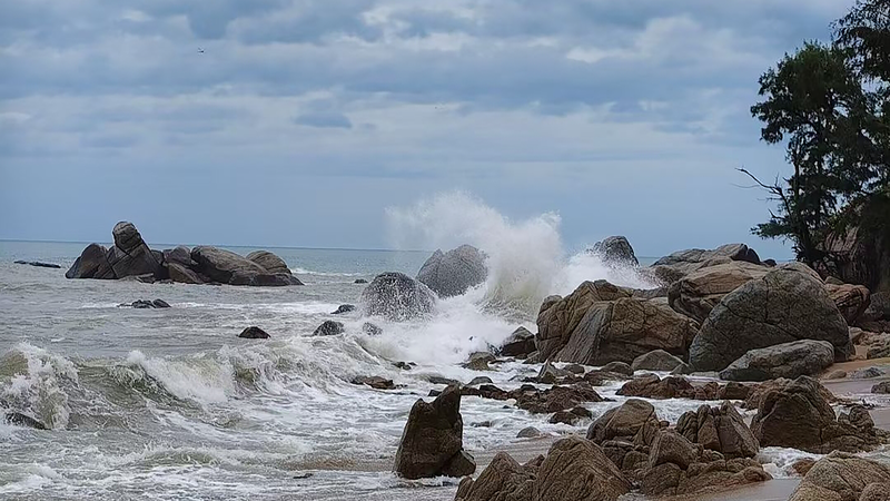 中国南部の海南省、台風カジキ接近で緊急対応レベルを最高に引き上げ