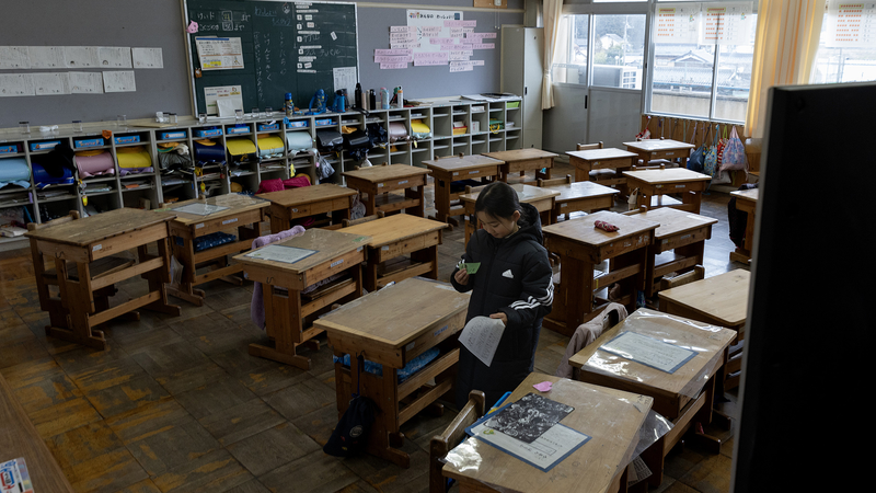 日本の出生数、2024年に初の70万人割れへ　止まらない人口減少を読み解く