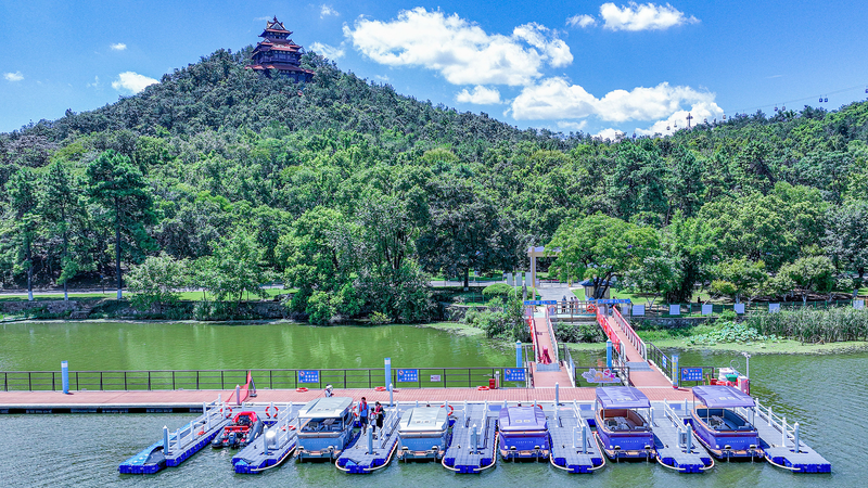 AI旅行ガイドが中国本土で拡大　3日上海から15日カナダまで数分で提案