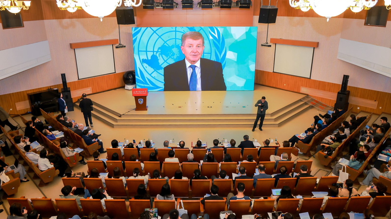 国際ニュース：北京発「未来の大学」 国連と大学が描く新たな役割