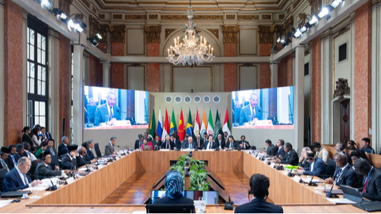 BRICS外相会合で中国が訴えた多国間主義とガバナンス改革