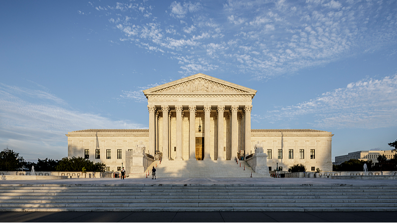 トランプ関税に違法判決　最高裁と米民主主義はどこへ向かうのか