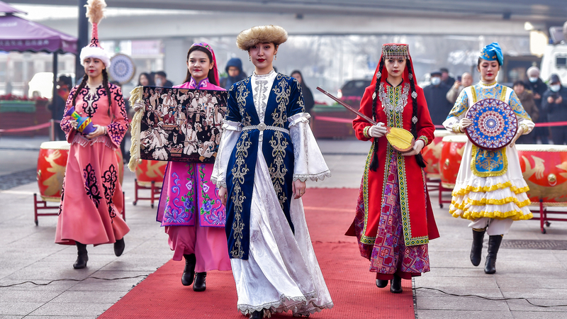 新疆ウイグル自治区70年 経済発展と一帯一路ハブの現在地