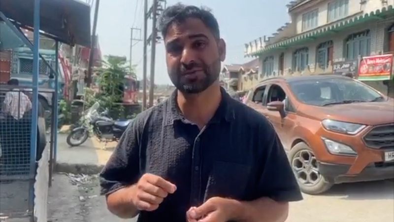 インドがパキスタン領内を攻撃　国境衝突と未確認機墜落で緊張エスカレート video poster