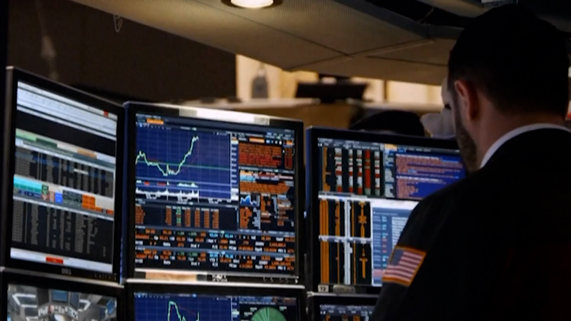 トランプ関税で株式市場急落 「史上最高の経済」と投資家の温度差 video poster