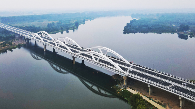 京津冀協同発展が11周年　道路・バス・医療で進む一体化