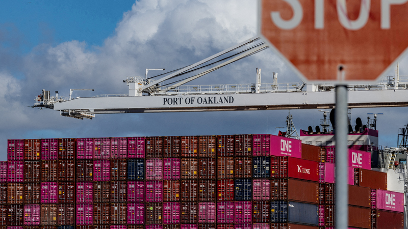 トランプ大統領の「解放の日」関税に米国市民はどう反応？ video poster