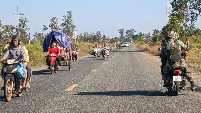 タイ軍が戦闘機を展開　カンボジア国境で銃撃、双方が主張食い違う