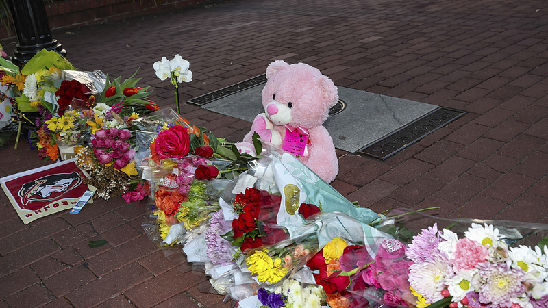 フロリダ州立大学で銃撃、2人死亡　副保安官の息子が発砲か