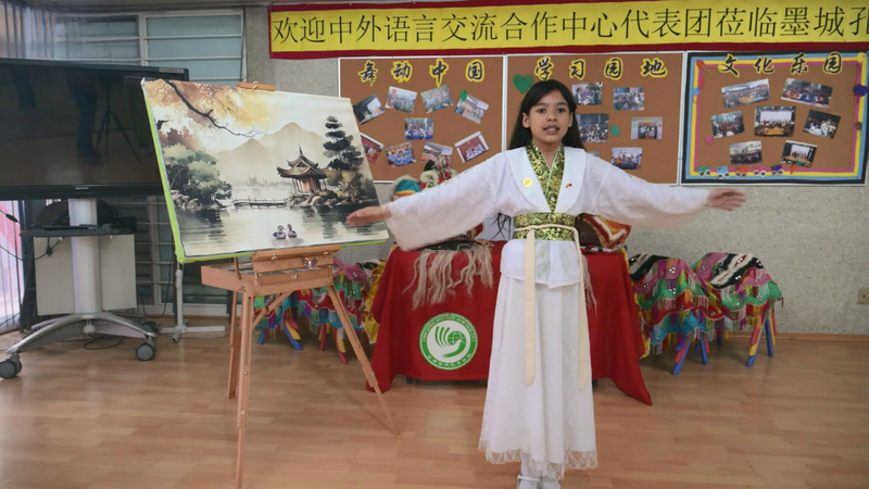 メキシコの10歳天才児、中国語コンテスト「漢語橋」に挑戦 video poster