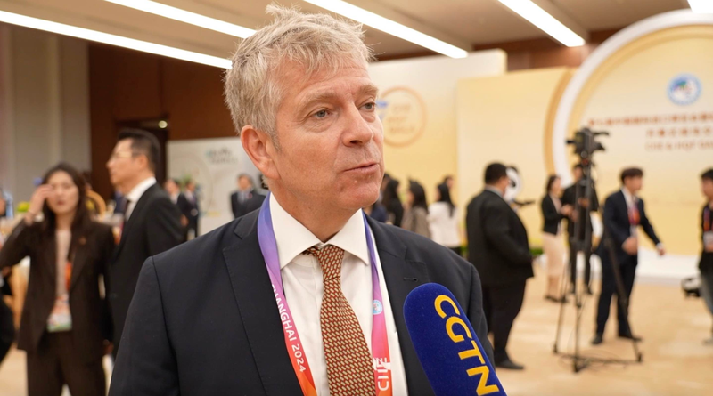 国際ニュース：上海で第7回中国国際輸入博覧会　世界のリーダーが語る開放と協力 video poster