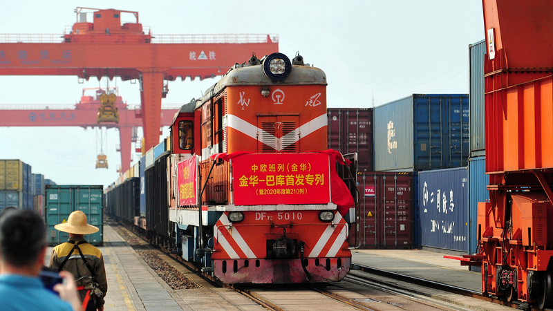 中国とアゼルバイジャン、経済協力を拡大　北京会議で13件に合意