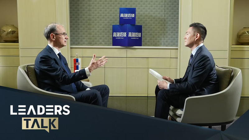 QL8TEJASO72HHQBS1FC5 - NewsTomo – 日本語で読む、世界のニュースハブ セルビア首相マツト氏が語る「鉄壁の友情」と中国との70年 video poster