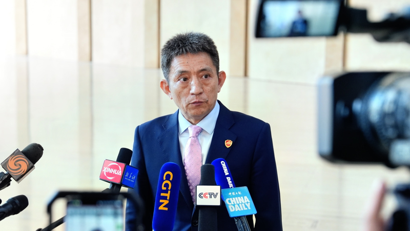 米中経済・貿易協議で「踏み込んだ率直な議論」　中国の李成鋼代表が説明 video poster