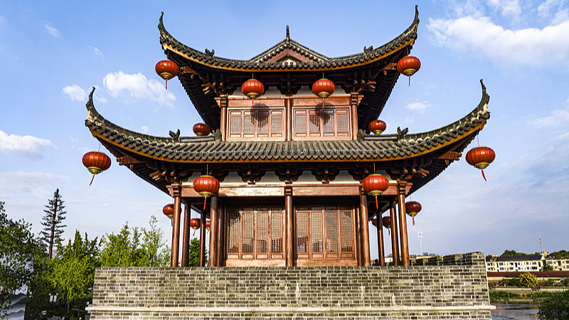 中国・Quzhouの歴史街区「Longyou Dananmen」を歩く　千年商都の素顔 video poster