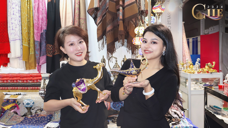 第7回中国国際輸入博覧会、アラブの手工芸が映す文化と美 video poster