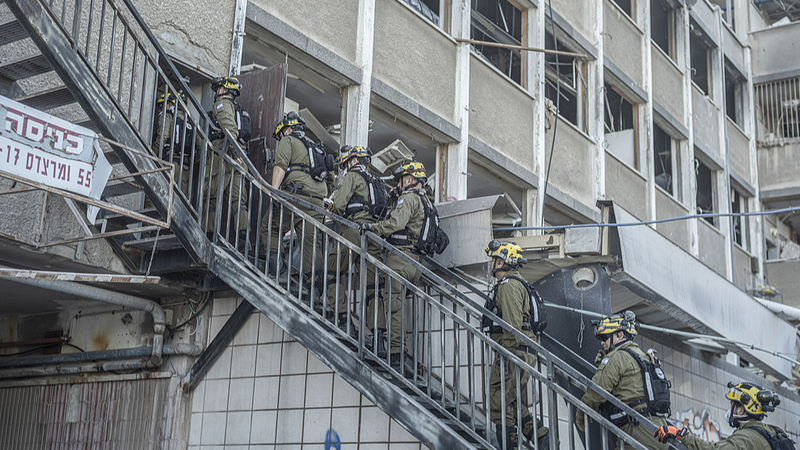 トランプ米大統領、イランに「最大2週間」　EU仲介進まず緊張続く