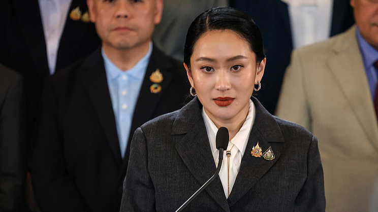 タイ憲法裁がペートンタム首相を解任　カンボジアとの電話会談で倫理違反認定