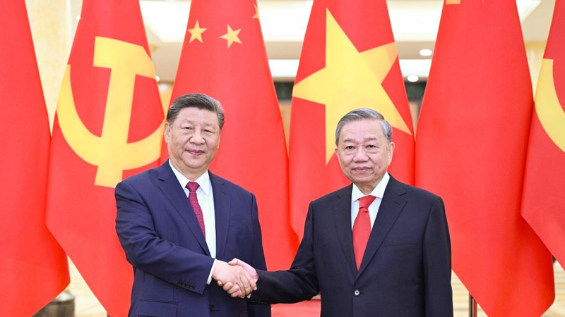 習近平氏、中国・ベトナム協力でサプライチェーン安定を呼びかけ　国交75周年で会談