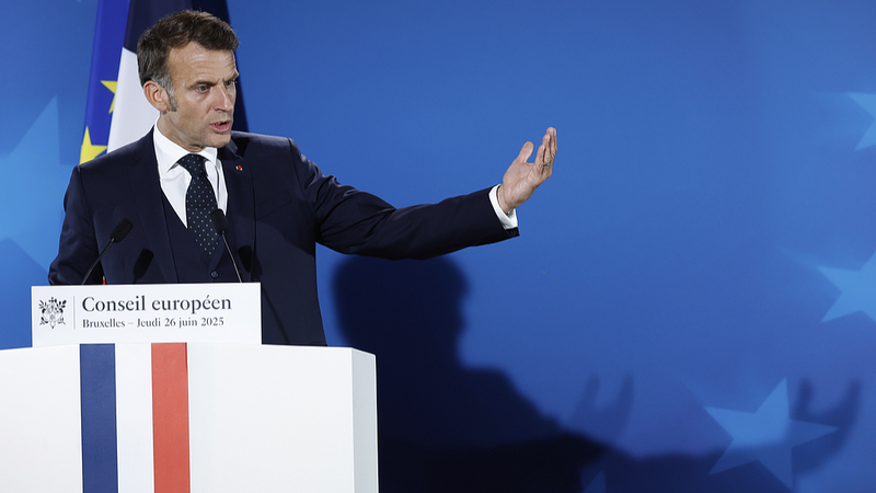 マクロン仏大統領、イランのNPT離脱を最悪のシナリオと警告