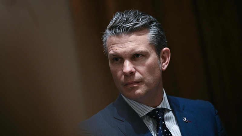 米国防長官ヘグセット氏、Signalチャットで戦闘計画共有か　NYT報道