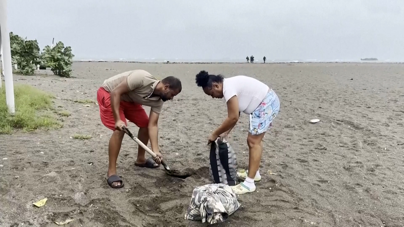 ジャマイカにカテゴリー5ハリケーン・メリッサ接近、史上最強級の恐れ video poster