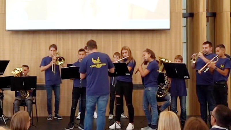 ハンガリーの音楽支援Szimfonia Program　困難を抱える子どもをつなぐ video poster