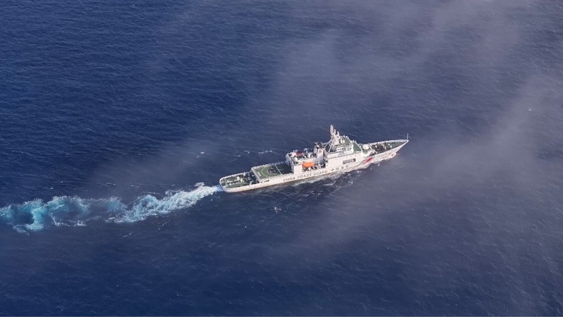 中国海警が黄岩島周辺でパトロール強化 国土主権と海洋権益を強調 video poster